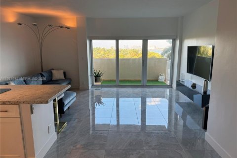 Купить кондоминиум в Майами, Флорида 1 спальня, 77.2м2, № 2045933 - фото 9