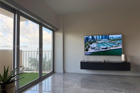 Купить кондоминиум в Майами, Флорида 1 спальня, 77.2м2, № 2045933 - фото 27