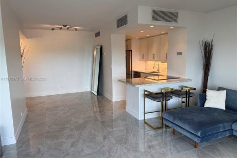 Купить кондоминиум в Майами, Флорида 1 спальня, 77.2м2, № 2045933 - фото 4