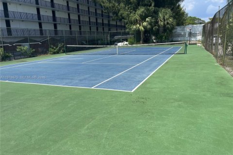 Купить кондоминиум в Майами, Флорида 1 спальня, 77.2м2, № 2045933 - фото 23