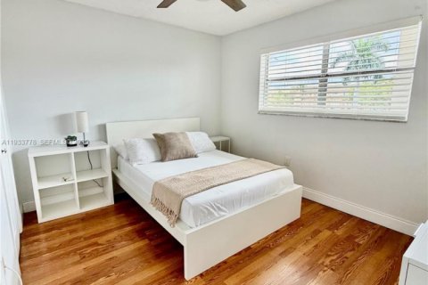 Снять в аренду квартиру в Санрайз, Флорида 2 спальни, 78.97м2, № 1992377 - фото 5