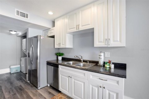 Copropriété à vendre à Bradenton, Floride: 2 chambres, 124.12 m2 № 2223445 - photo 9