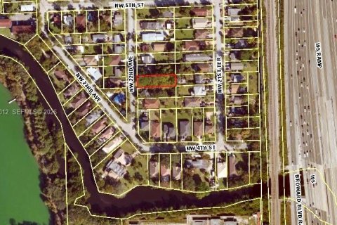 Terreno en venta en Fort Lauderdale, Florida № 2055523 - foto 1