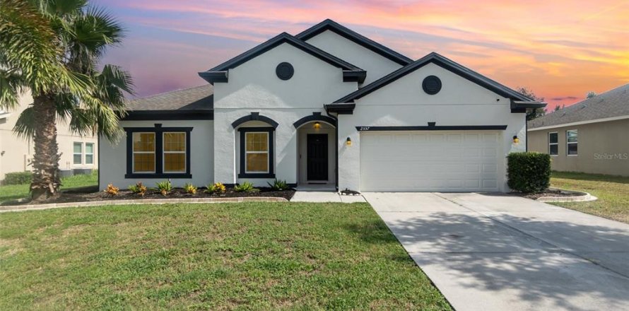 House in Apopka, Florida 4 bedrooms, 209.77 sq.m. № 1858038