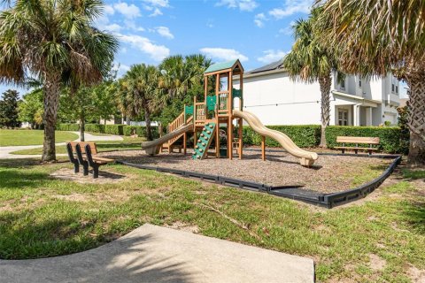 House in Apopka, Florida 4 bedrooms, 209.77 sq.m. № 1858038 - photo 29