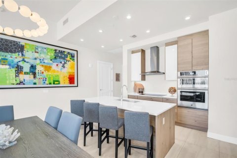 Condo in Saint Petersburg, Florida, 2 bedrooms  № 1918894 - photo 3