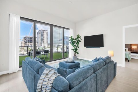 Condo in Saint Petersburg, Florida, 2 bedrooms  № 1918894 - photo 7