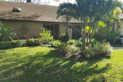 Casa en Palm Harbor, Florida 4 dormitorios, 227.42 m2 № 2167727