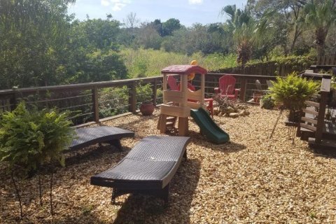 Casa en alquiler en Palm Harbor, Florida, 4 dormitorios, 227.42 m2 № 2167727 - foto 7