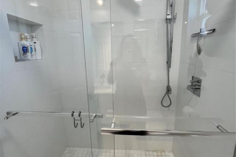 Condo in Hollywood, Florida, 1 bedroom  № 2086992 - photo 19