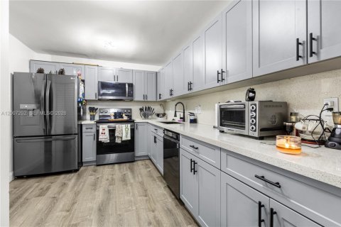 Condo in Homestead, Florida, 2 bedrooms  № 2071365 - photo 7