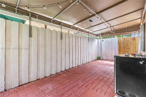 Condo in Homestead, Florida, 2 bedrooms  № 2071365 - photo 17