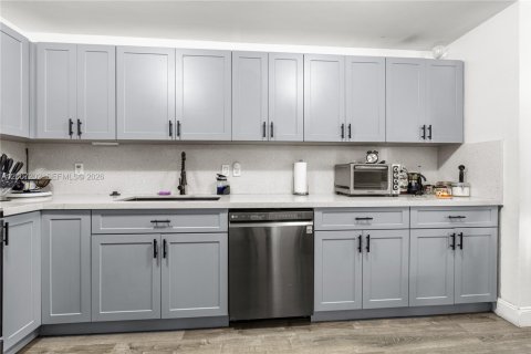 Condo in Homestead, Florida, 2 bedrooms  № 2071365 - photo 6