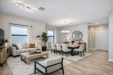 Casa en alquiler en Miami, Florida, 3 dormitorios, 197.32 m2 № 2047554 - foto 4