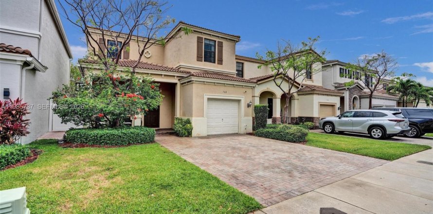 Casa en Miami, Florida 3 dormitorios, 197.32 m2 № 2047554