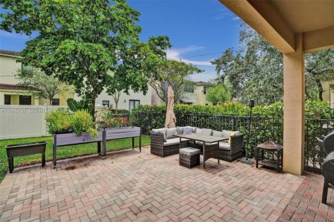 Casa en alquiler en Miami, Florida, 3 dormitorios, 197.32 m2 № 2047554 - foto 23