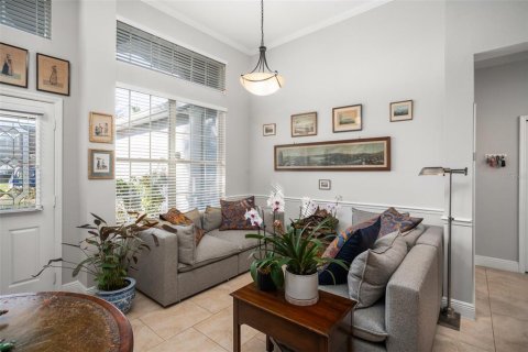 House in Orlando, Florida 5 bedrooms, 270.9 sq.m. № 1751488 - photo 6