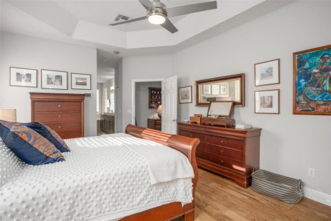 House in Orlando, Florida 5 bedrooms, 270.9 sq.m. № 1751488 - photo 24