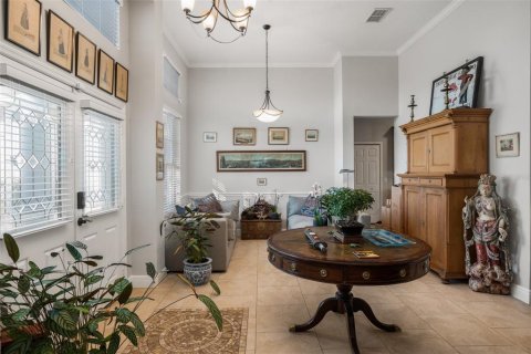 House in Orlando, Florida 5 bedrooms, 270.9 sq.m. № 1751488 - photo 5
