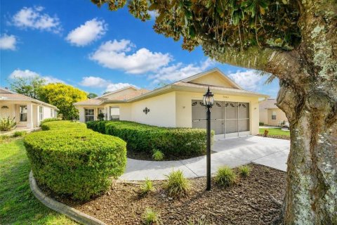 Casa en Ocala, Florida 2 dormitorios, 146.23 m2 № 2380536