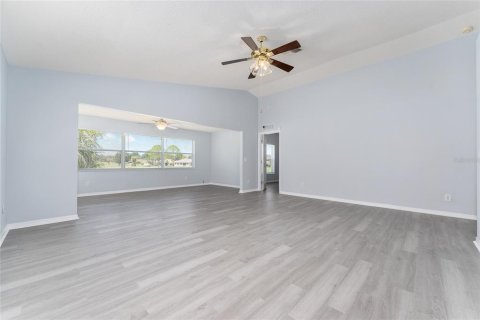 House in Ocala, Florida 3 bedrooms, 187.01 sq.m. № 1911737 - photo 30