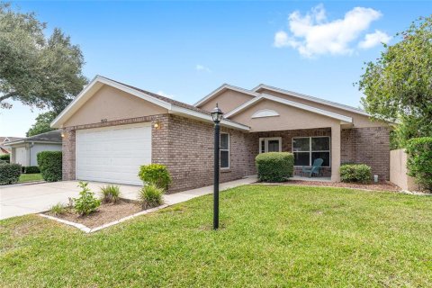 House in Ocala, Florida 3 bedrooms, 187.01 sq.m. № 1911737 - photo 3