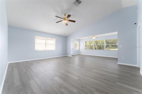 House in Ocala, Florida 3 bedrooms, 187.01 sq.m. № 1911737 - photo 26
