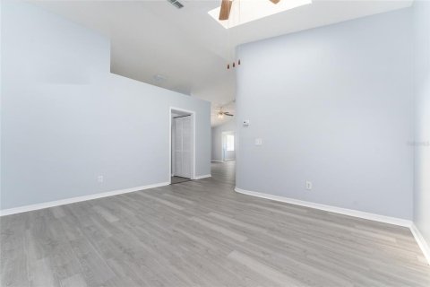 House in Ocala, Florida 3 bedrooms, 187.01 sq.m. № 1911737 - photo 15