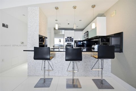 Купить кондоминиум в Санни-Айлс-Бич, Флорида 1 спальня, 79.71м2, № 2024031 - фото 12