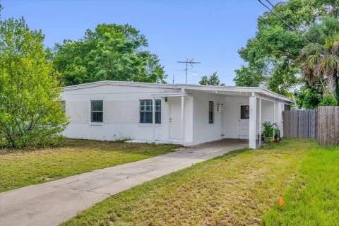 House in Orlando, Florida 3 bedrooms, 76.64 sq.m. № 1824250 - photo 1