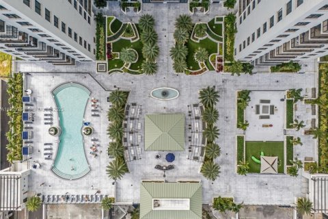 Condo in Miami, Florida, 1 bedroom  № 1976924 - photo 19