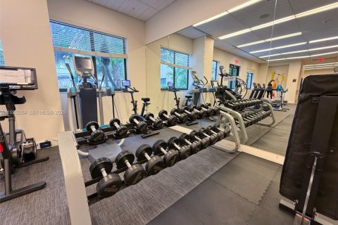 Condo in Miami, Florida, 1 bedroom  № 1976924 - photo 23