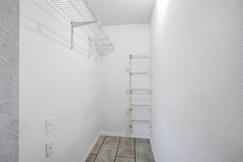 Copropriété à louer à Tampa, Floride: 2 chambres, 81.66 m2 № 2430717 - photo 14
