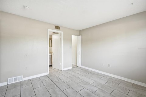 Copropriété à louer à Tampa, Floride: 2 chambres, 81.66 m2 № 2430717 - photo 13