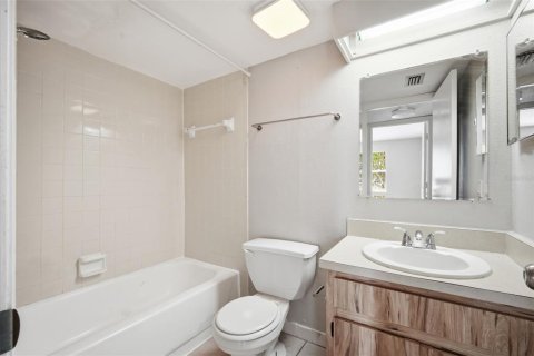 Copropriété à louer à Tampa, Floride: 2 chambres, 81.66 m2 № 2430717 - photo 16