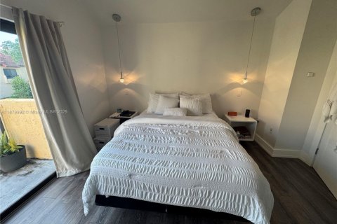 Touwnhouse à louer à Miami, Floride: 2 chambres, 107.02 m2 № 1928821 - photo 19