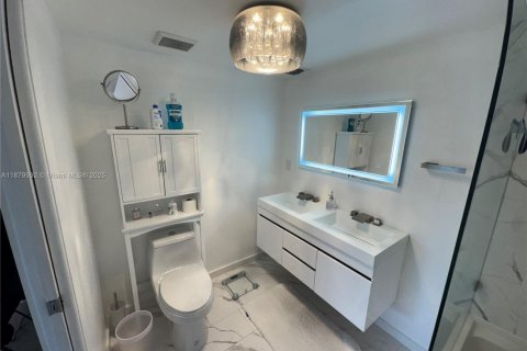 Touwnhouse à louer à Miami, Floride: 2 chambres, 107.02 m2 № 1928821 - photo 21