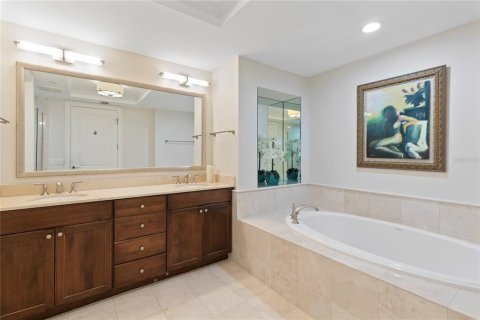 Copropriété à louer à Saint Petersburg, Floride: 2 chambres, 156.63 m2 № 2099546 - photo 19