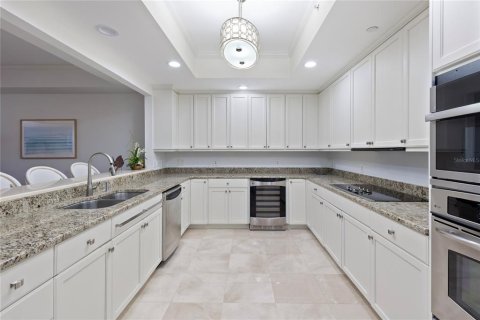 Copropriété à louer à Saint Petersburg, Floride: 2 chambres, 156.63 m2 № 2099546 - photo 4