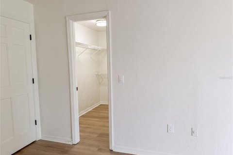 Villa ou maison à vendre à Deltona, Floride: 3 chambres, 152.17 m2 № 2203976 - photo 11