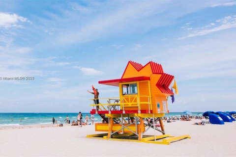 Condominio en venta en Miami Beach, Florida, 49.98 m2 № 1776409 - foto 23