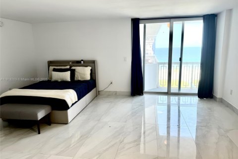 Condominio en venta en Miami Beach, Florida, 49.98 m2 № 1776409 - foto 7