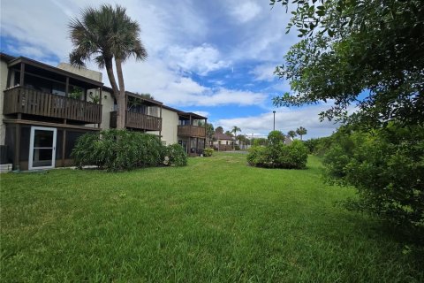 Condo in Saint Petersburg, Florida, 1 bedroom  № 1910789 - photo 18