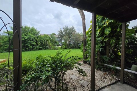 Condo in Saint Petersburg, Florida, 1 bedroom  № 1910789 - photo 10