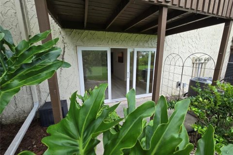 Condo in Saint Petersburg, Florida, 1 bedroom  № 1910789 - photo 2