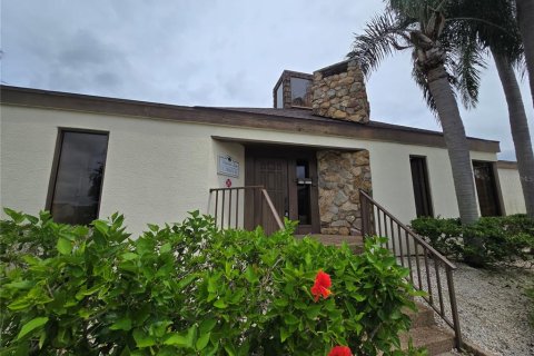 Condo in Saint Petersburg, Florida, 1 bedroom  № 1910789 - photo 27
