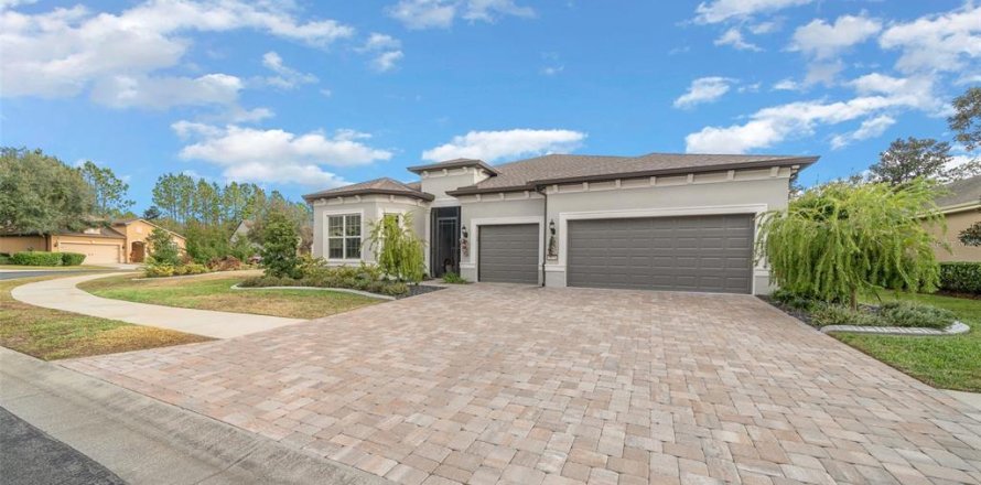 House in Ocala, Florida 3 bedrooms, 264.21 sq.m. № 1535370