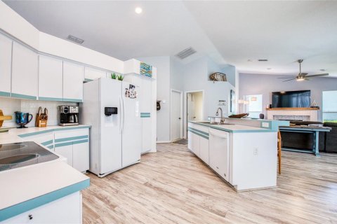 Casa en venta en Spring Hill, Florida, 3 dormitorios, 189.61 m2 № 1873287 - foto 22