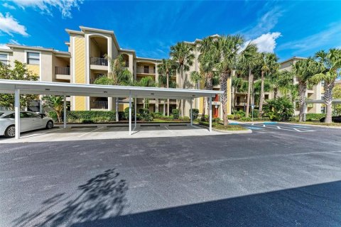Condo in Bradenton, Florida, 2 bedrooms  № 1527105 - photo 7