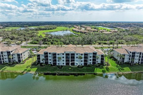 Condo in Bradenton, Florida, 2 bedrooms  № 1527105 - photo 5